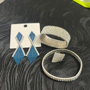 Elegant Silver and Blue Jewelry Set used on bikini competitions